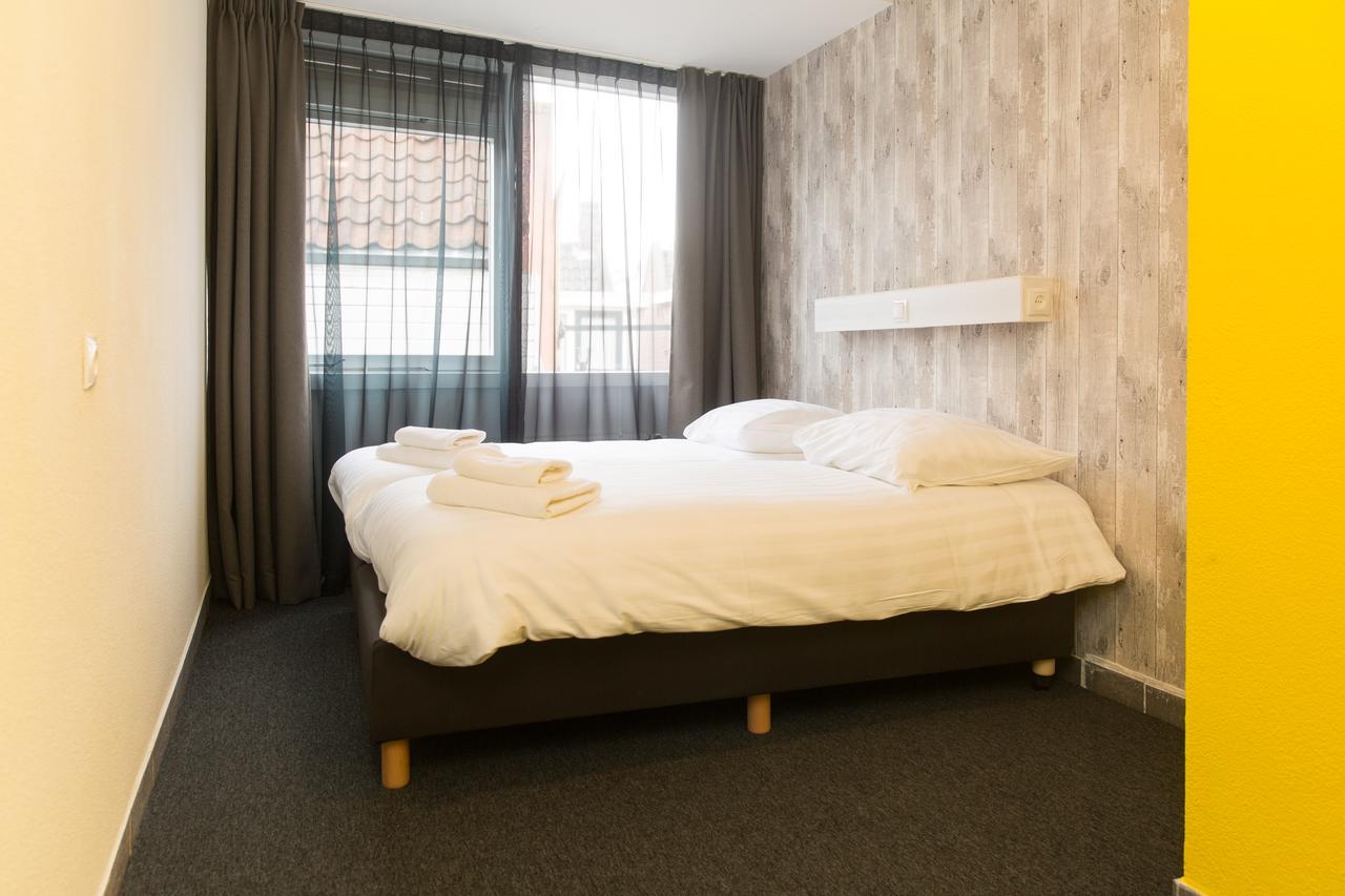 Double Basic Room,645280770:JPEG