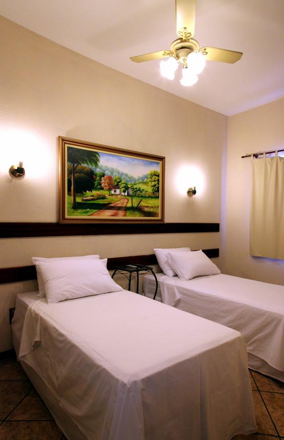 Quarto Superior com 2 Camas de Solteiro