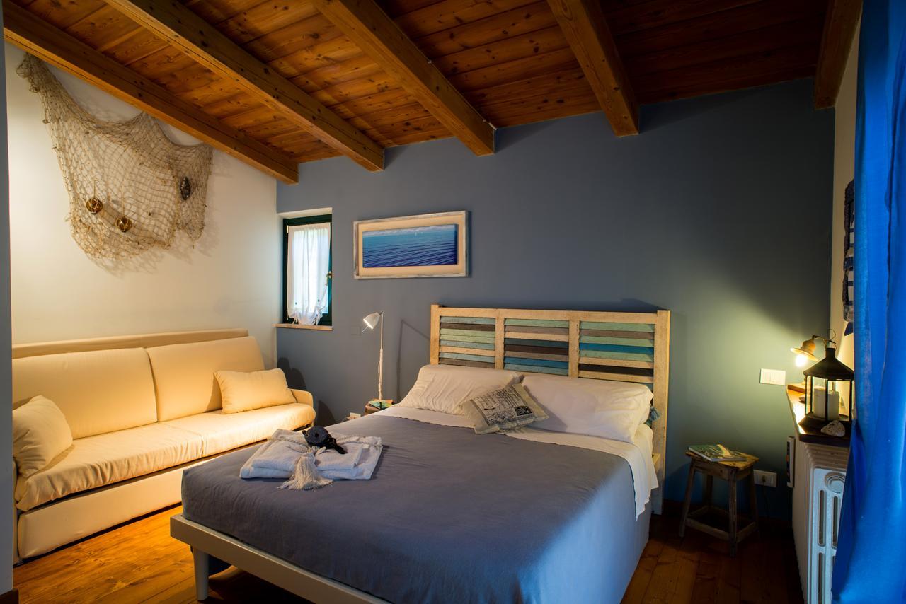 Double Room with Private Bathroom,649195452:JPEG