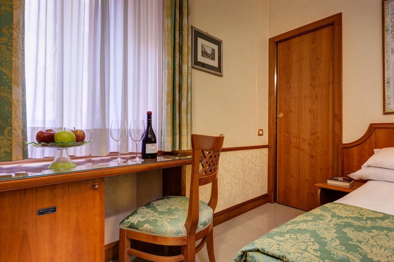 Petite Chambre Double avec Petit Lit Double