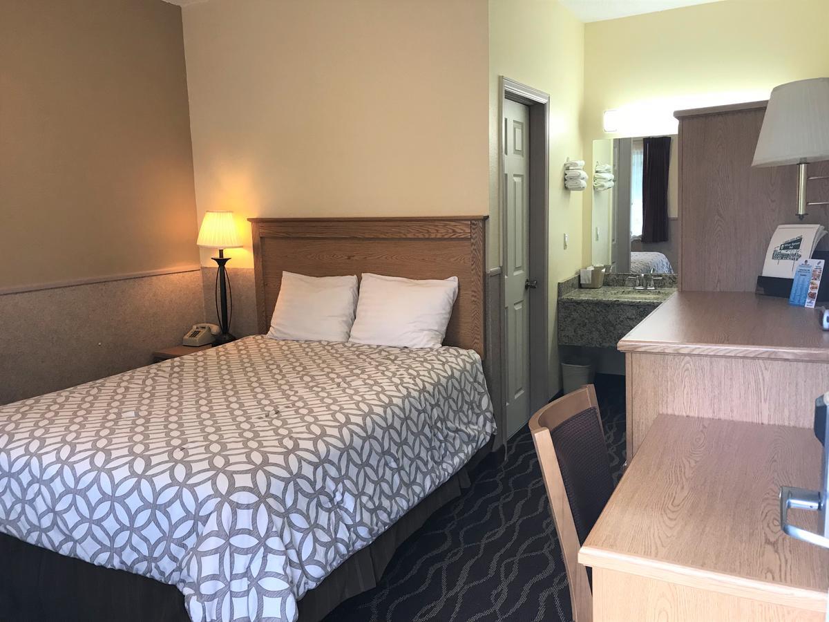 Budget Single Room,1542882934:JPEG