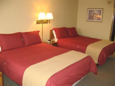 Queen Room with Two Queen Beds - Non-Smoking
