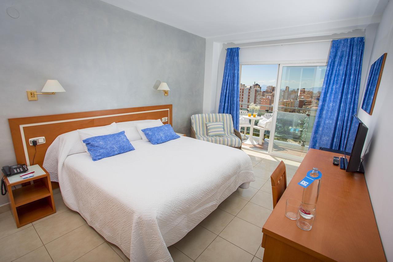 Double Room with Extra Bed (2 Adults + 1 Child),657913980:JPEG