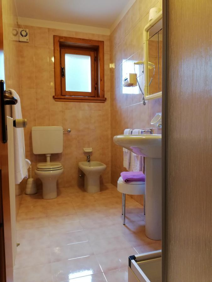 Camera Matrimoniale/Doppia con Letti Singoli con Bagno Privato