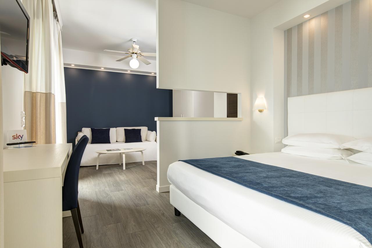 Junior Suite with Balcony,664248633:JPEG