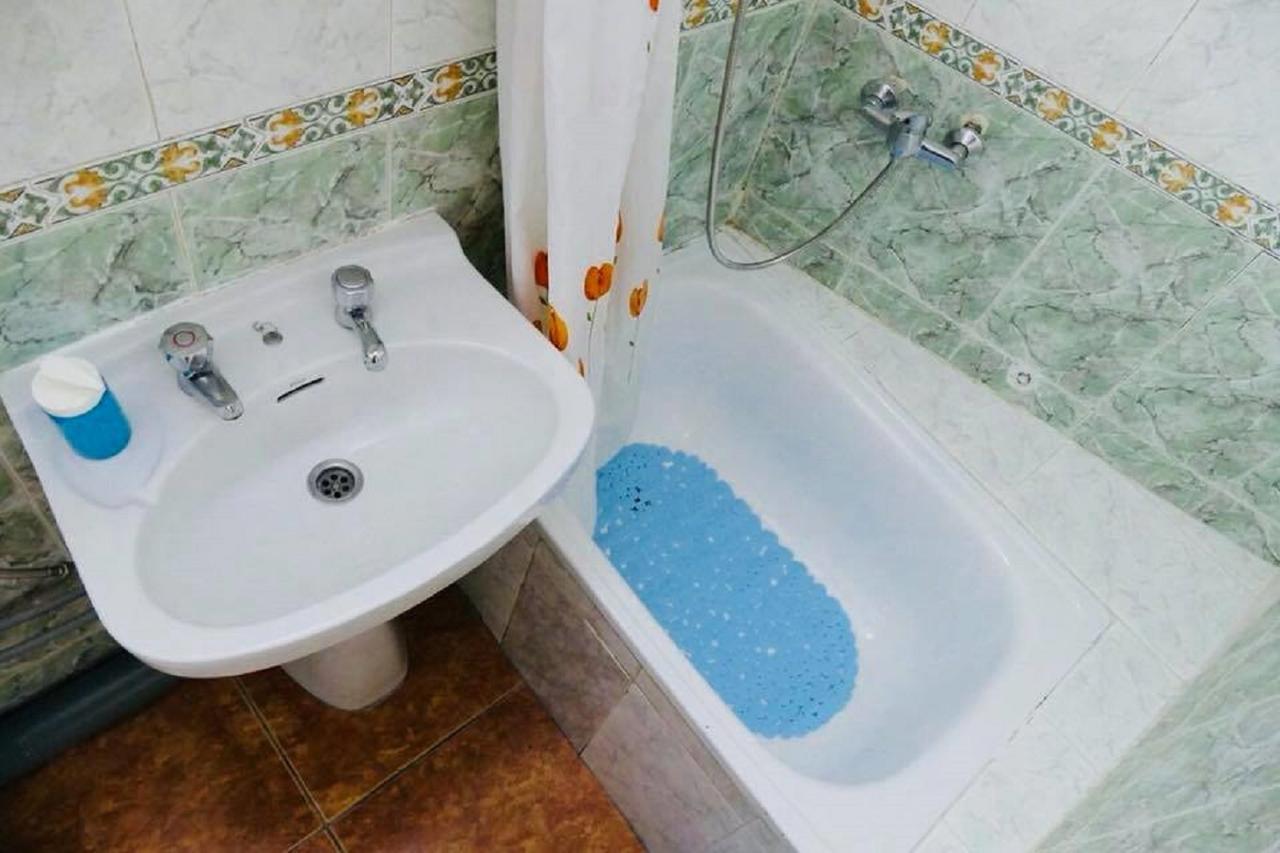 Eenpersoonskamer met Eigen Badkamer