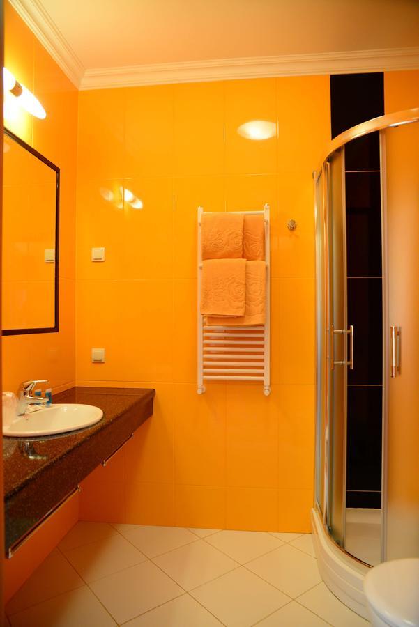 Single Room,1038026656:JPEG