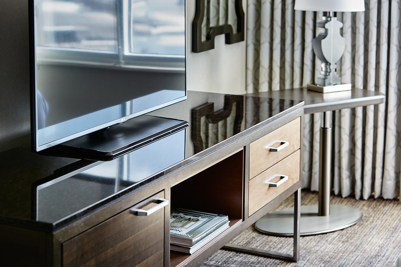 One-Bedroom Junior Suite