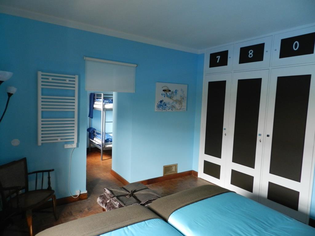 Quarto Familiar com Vista Jardim
