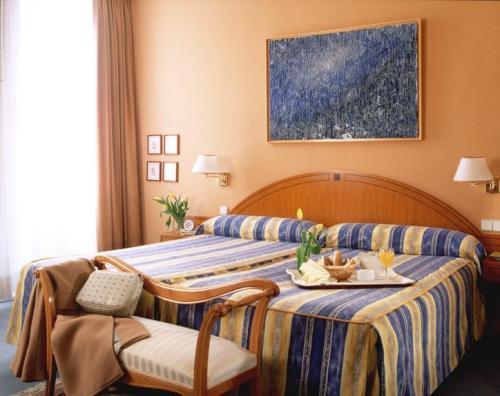 Double Room,808883022:JPEG