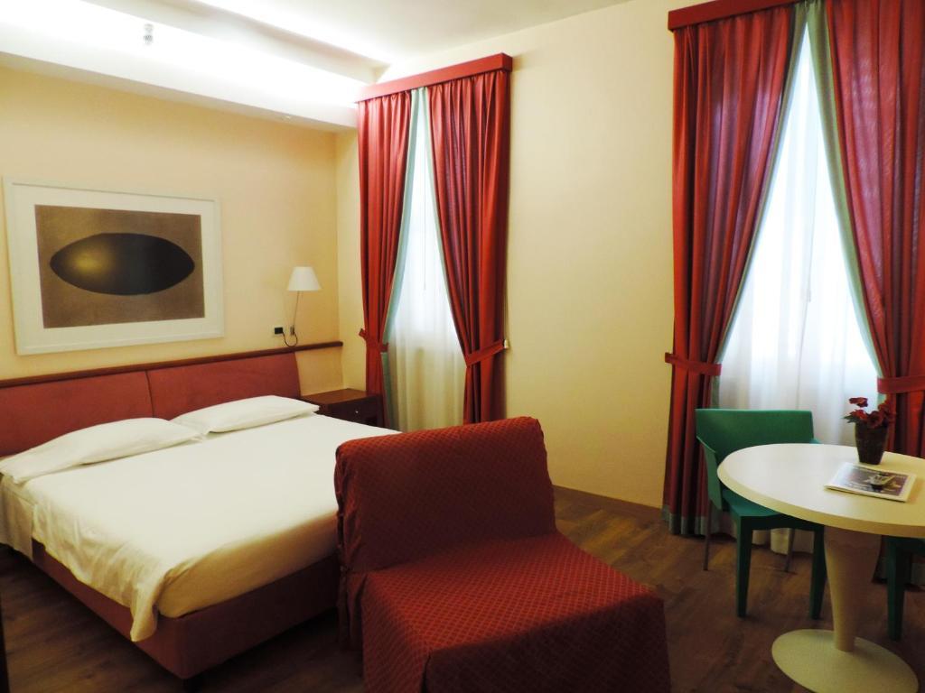 Standard Doppel- oder Zweibettzimmer