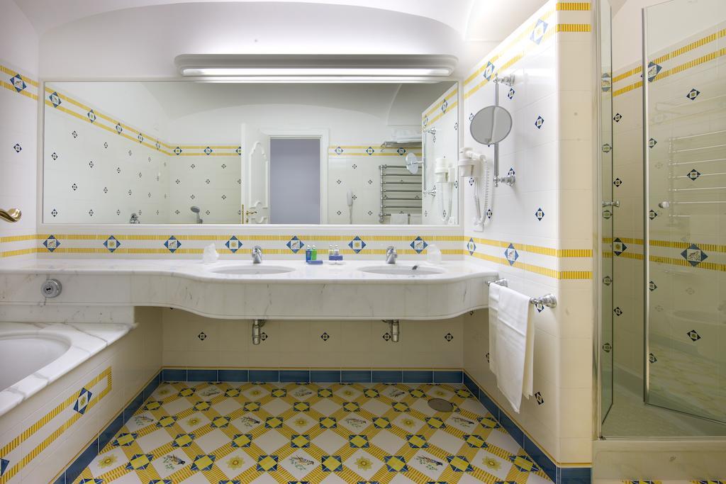 Chambre Deluxe Double ou Lits Jumeaux
