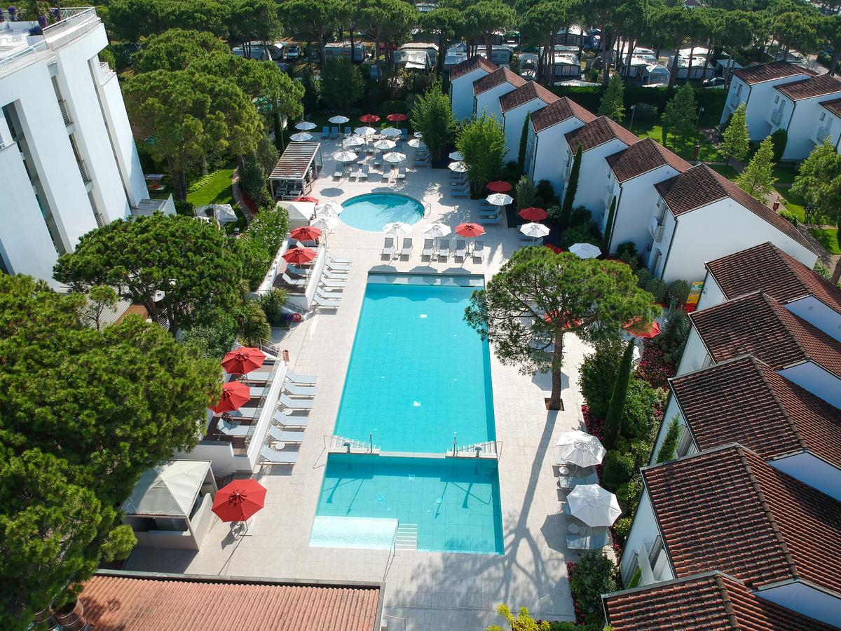 Apartment mit 2 Schlafzimmern und Poolblick