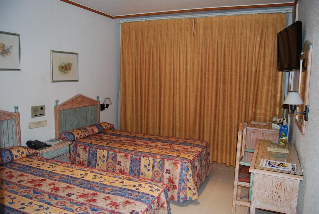 Twin Room,155428685:JPEG