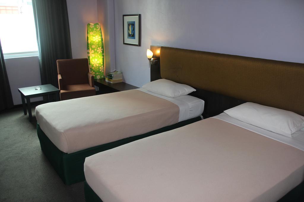 Standard Twin Room,1589125692:JPEG