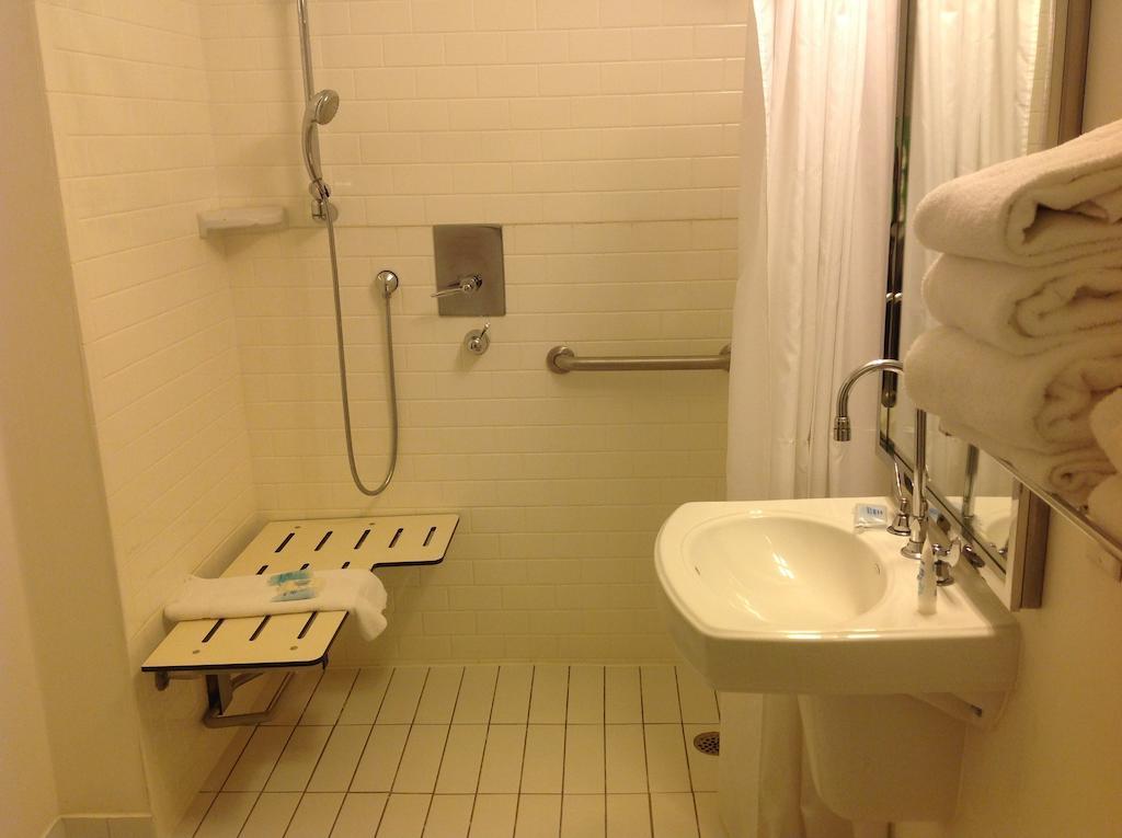 King Room - Disability Access