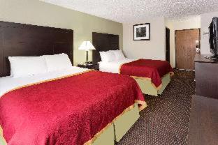 Queen Room with Two Queen Beds - Non-Smoking