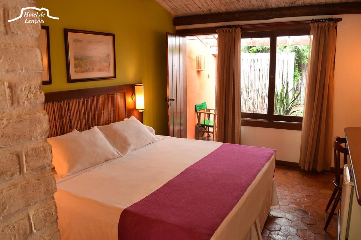 Quarto com Cama de Casal ou 2 de Solteiro e Varanda