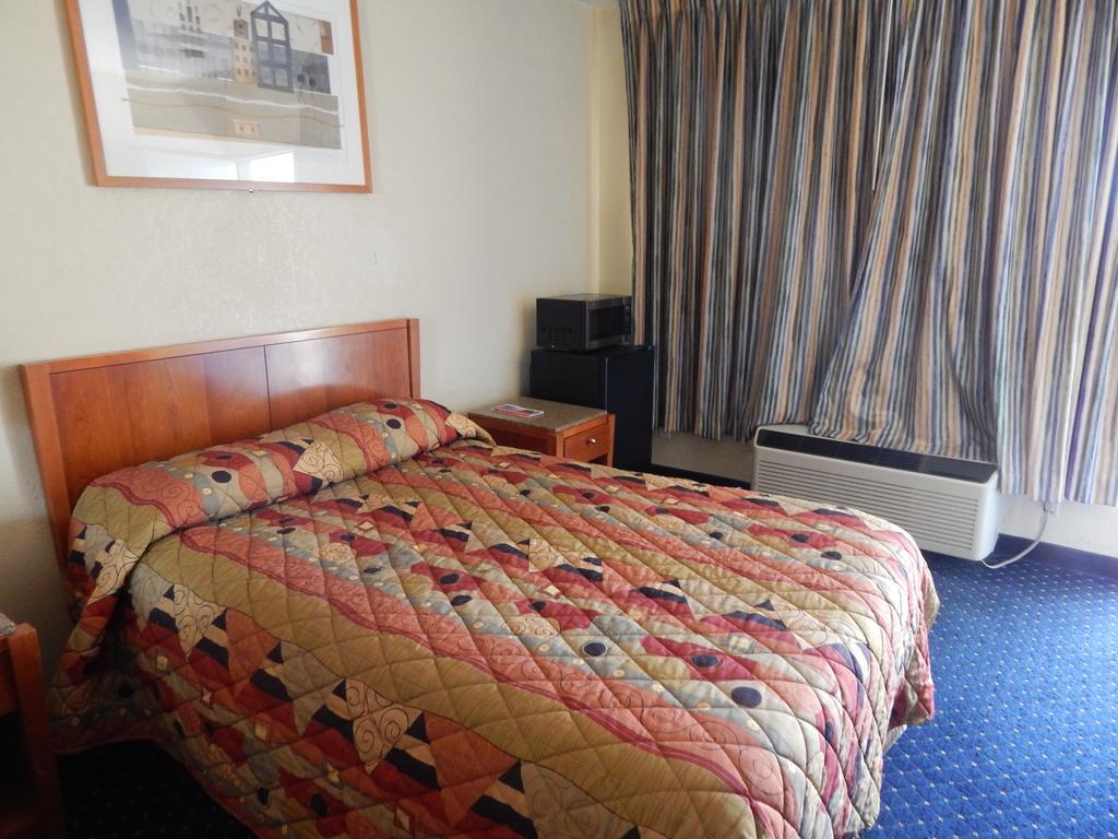 Chambre Lit Queen-Size - Non-Fumeurs