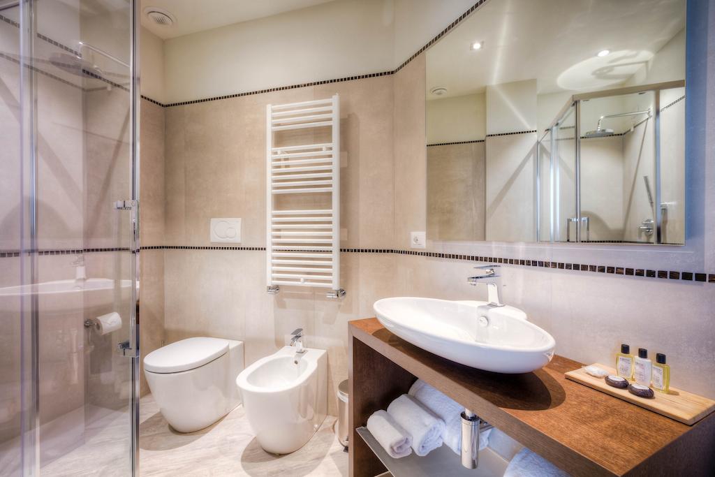 Junior Suite met Keuken en Toegang tot Zwembad
