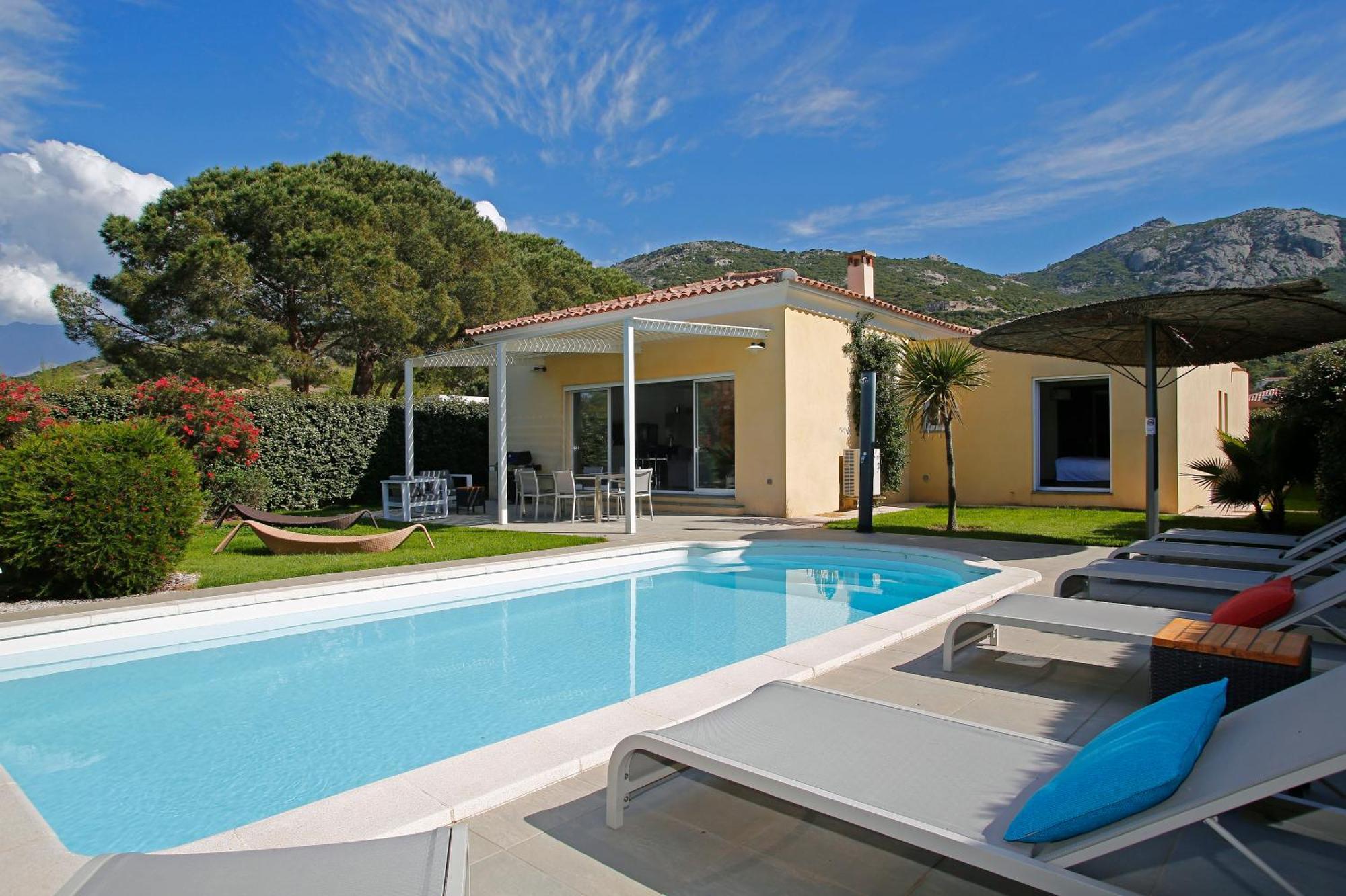Deluxe Three-Bedroom Villa Private Pool,1526123404:JPEG