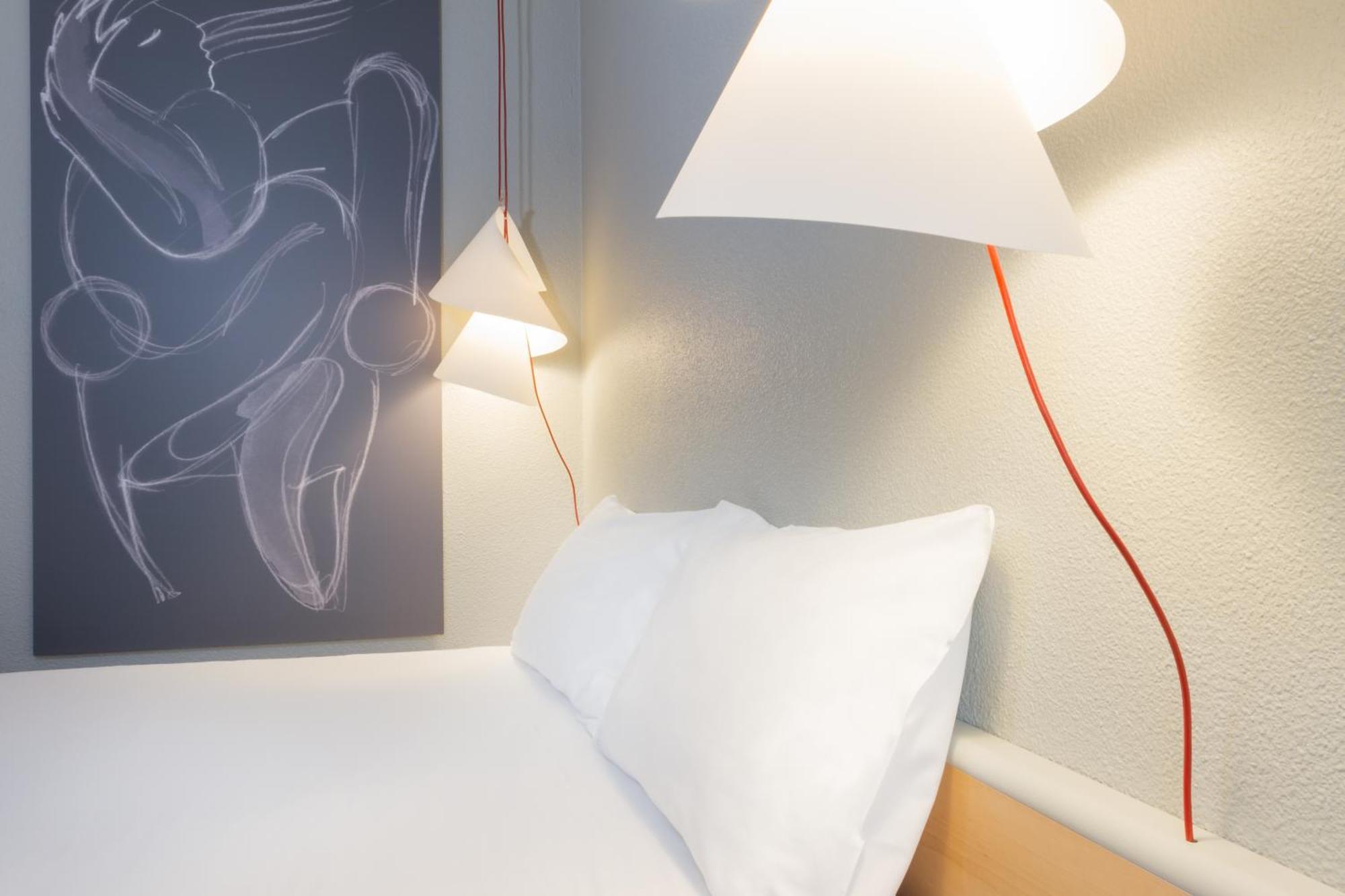 Standard Room with Two Single Beds - Non-Smoking,1274433193:JPEG