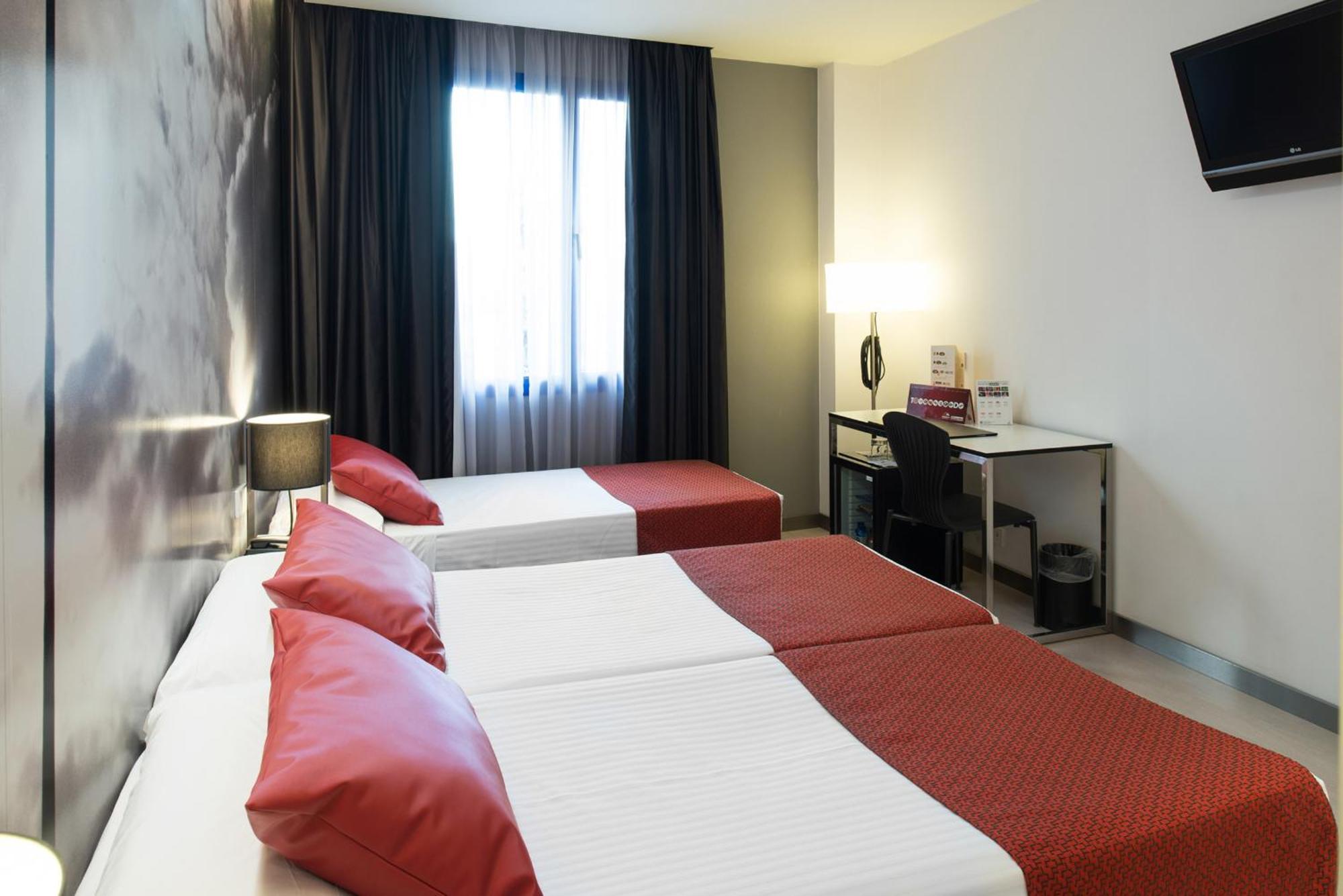 Triple Room (2 Adults + 1 Child)