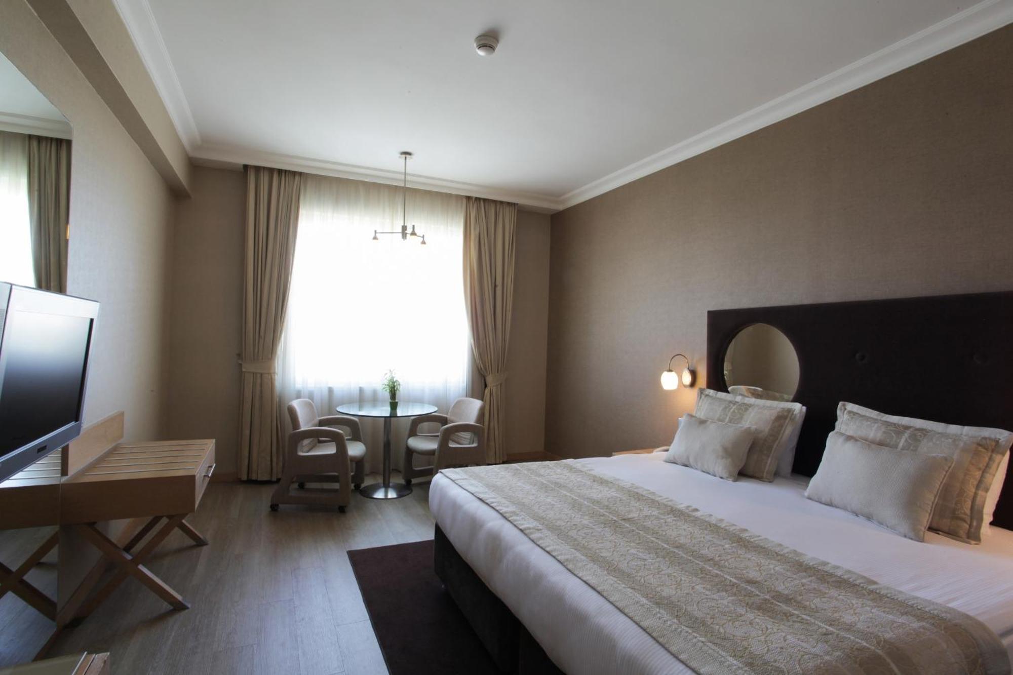 Quarto Superior com Cama de Casal ou 2 de Solteiro