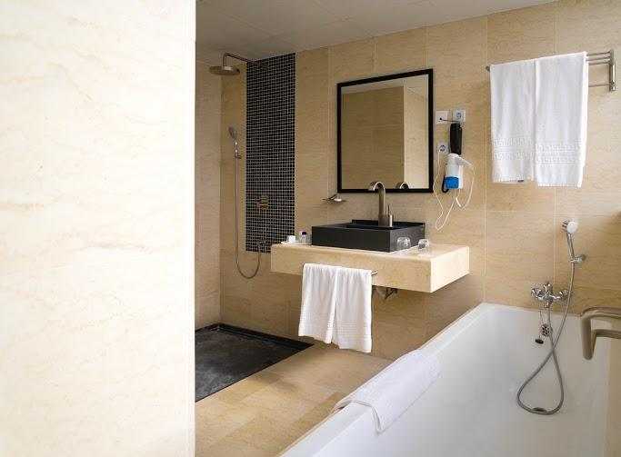 Single Room,681834147:JPEG