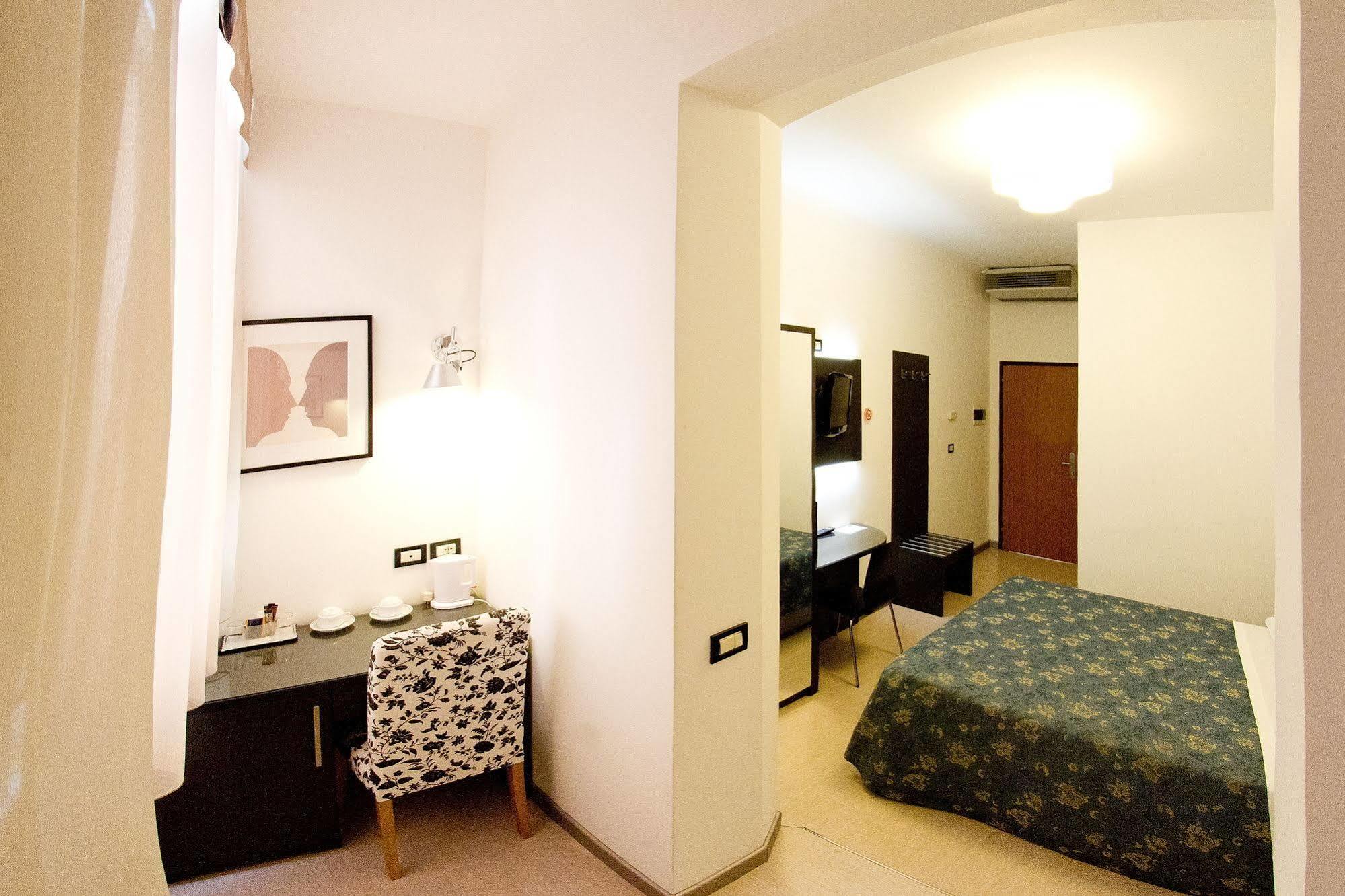 Double Room,257603277:JPEG