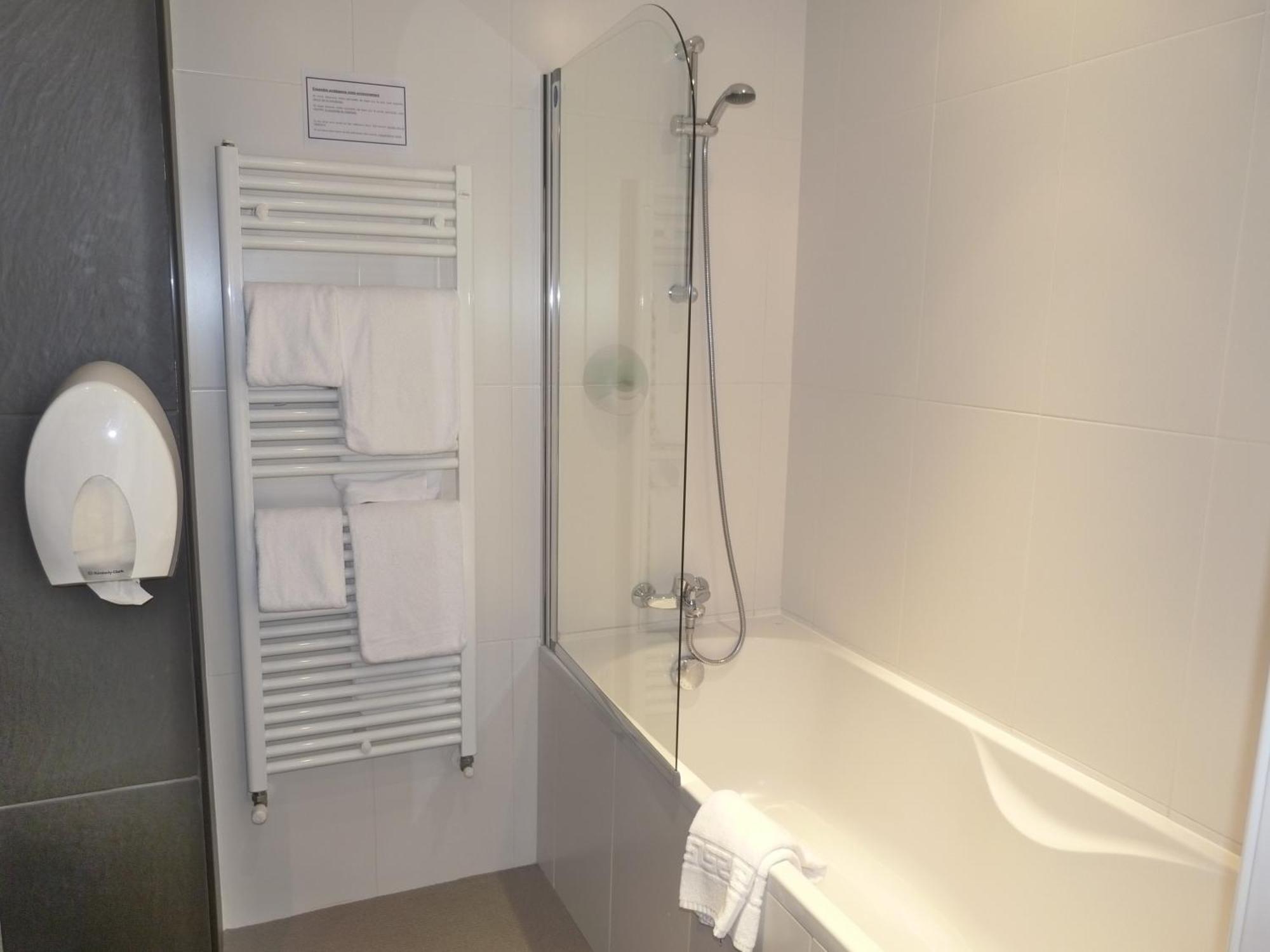 Comfort Double Room with Garden View,1572651824:JPEG