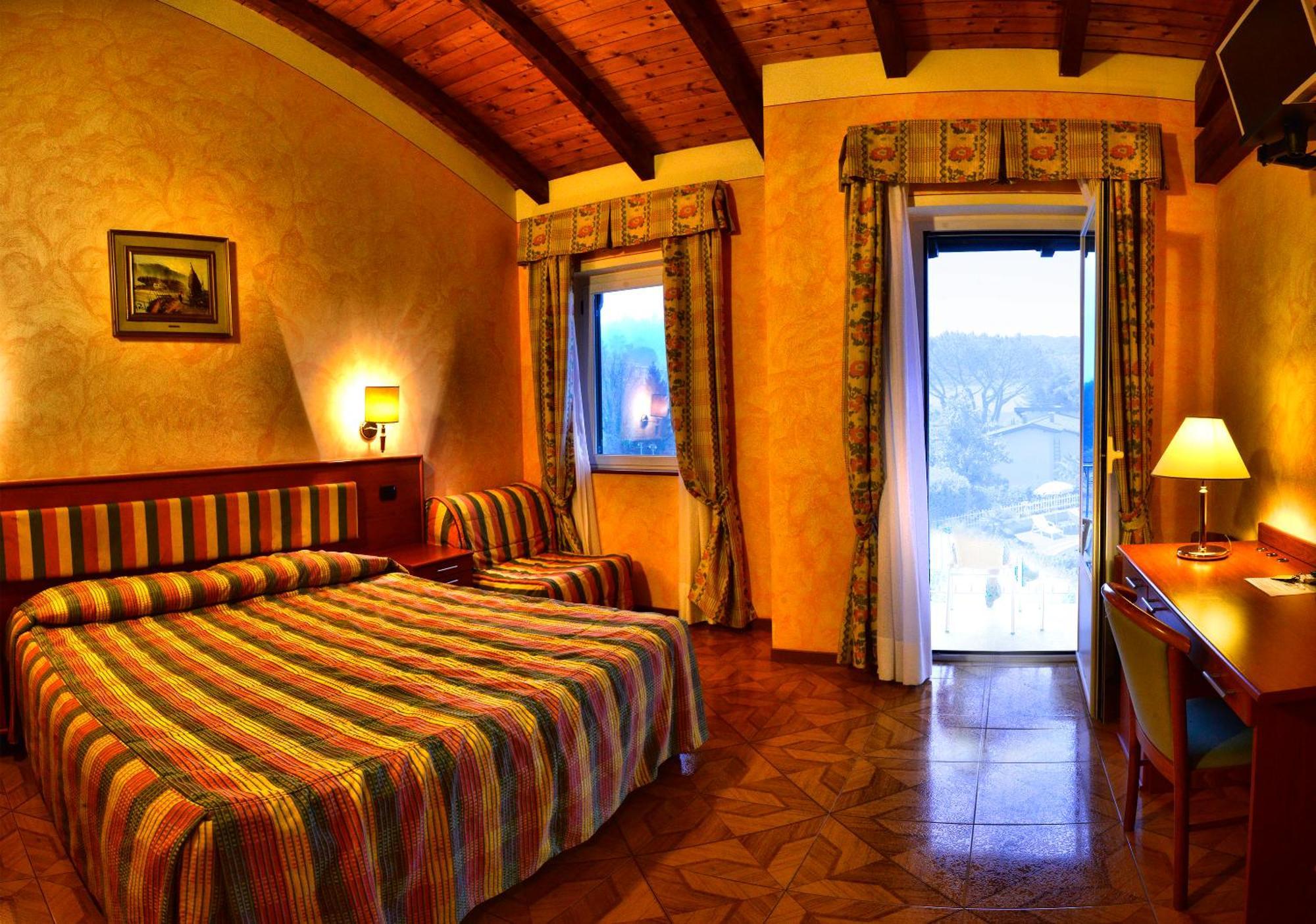 Triple Room Partial Lake View,1661643072:JPEG