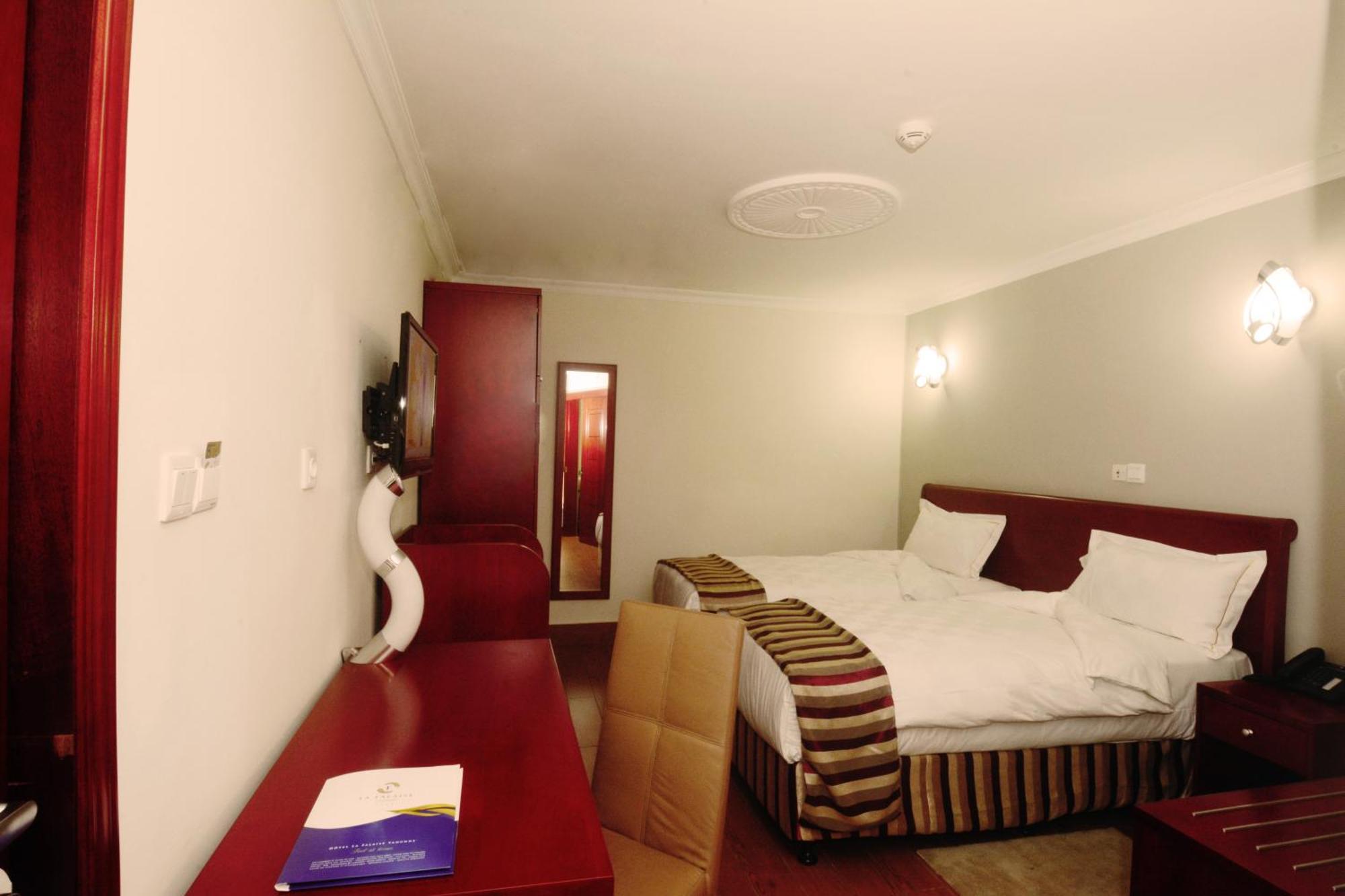 Chambre Lits Jumeaux Spacieuse