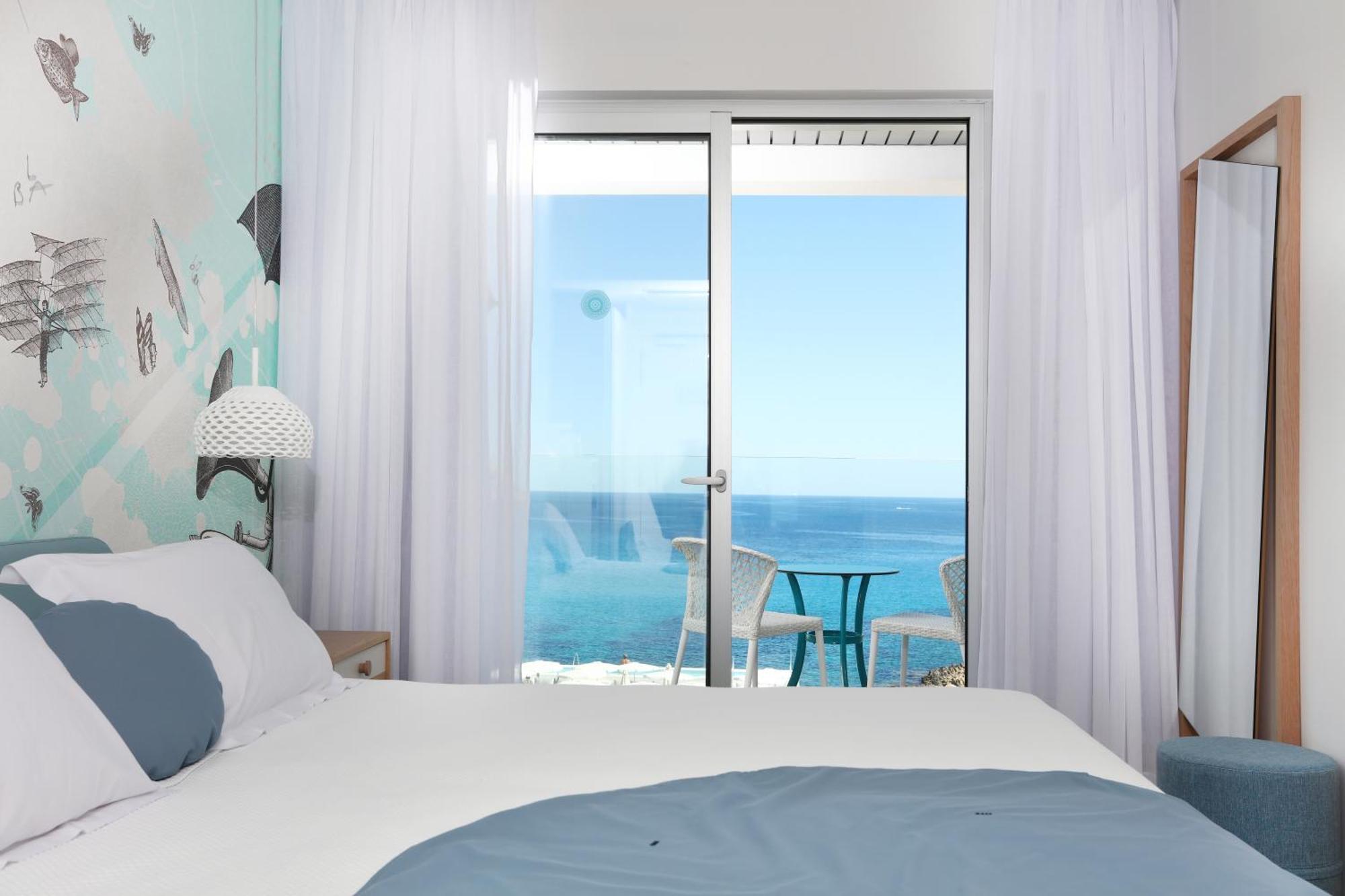 Superior Double or Twin Room with Sea View,654692001:JPEG