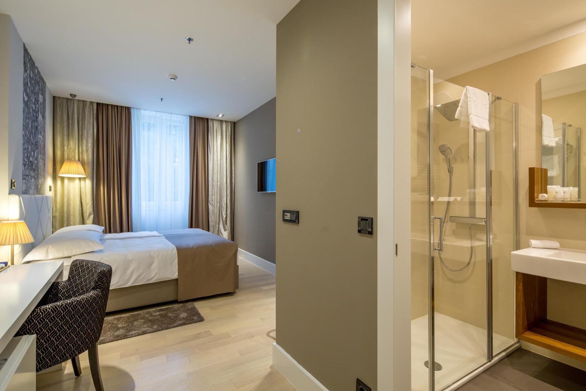 Chambre Double Supérieure avec Accès Gratuit au Spa