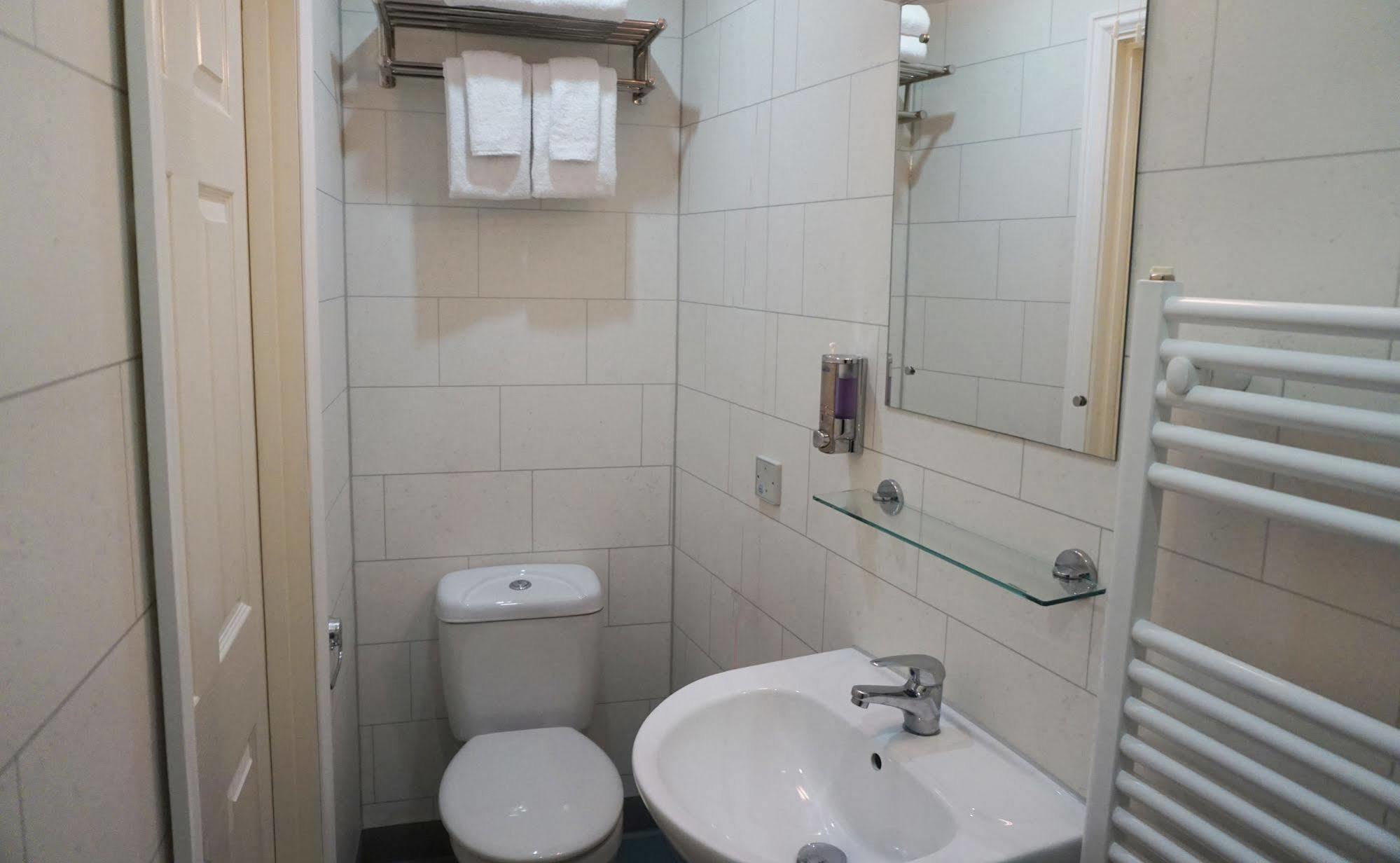Habitación Doble Económica - Sin ventanas