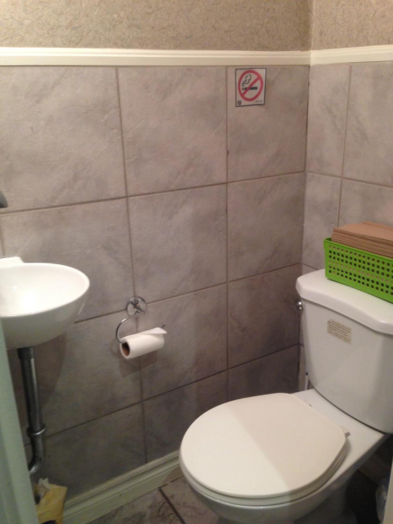 Camera Basic con Letto Matrimoniale e Bagno in Comune