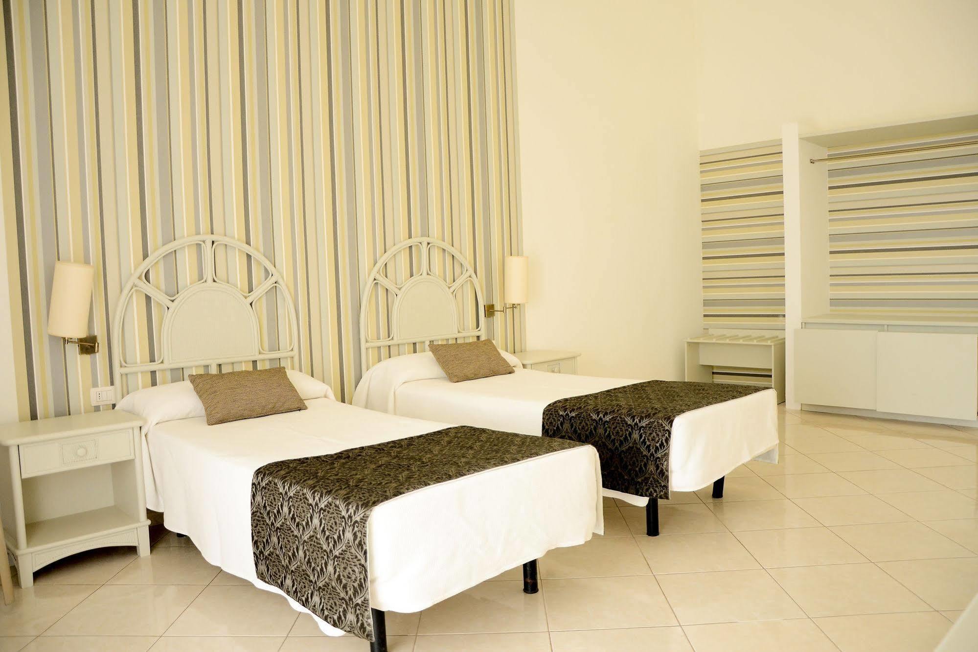 Double or Twin Room with City View