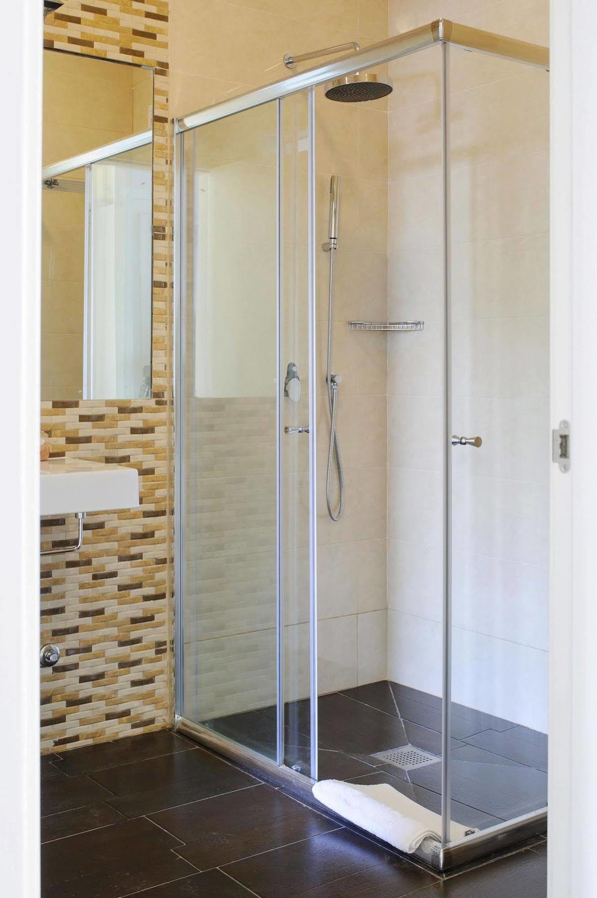 Superior Double or Twin Room with Pool View