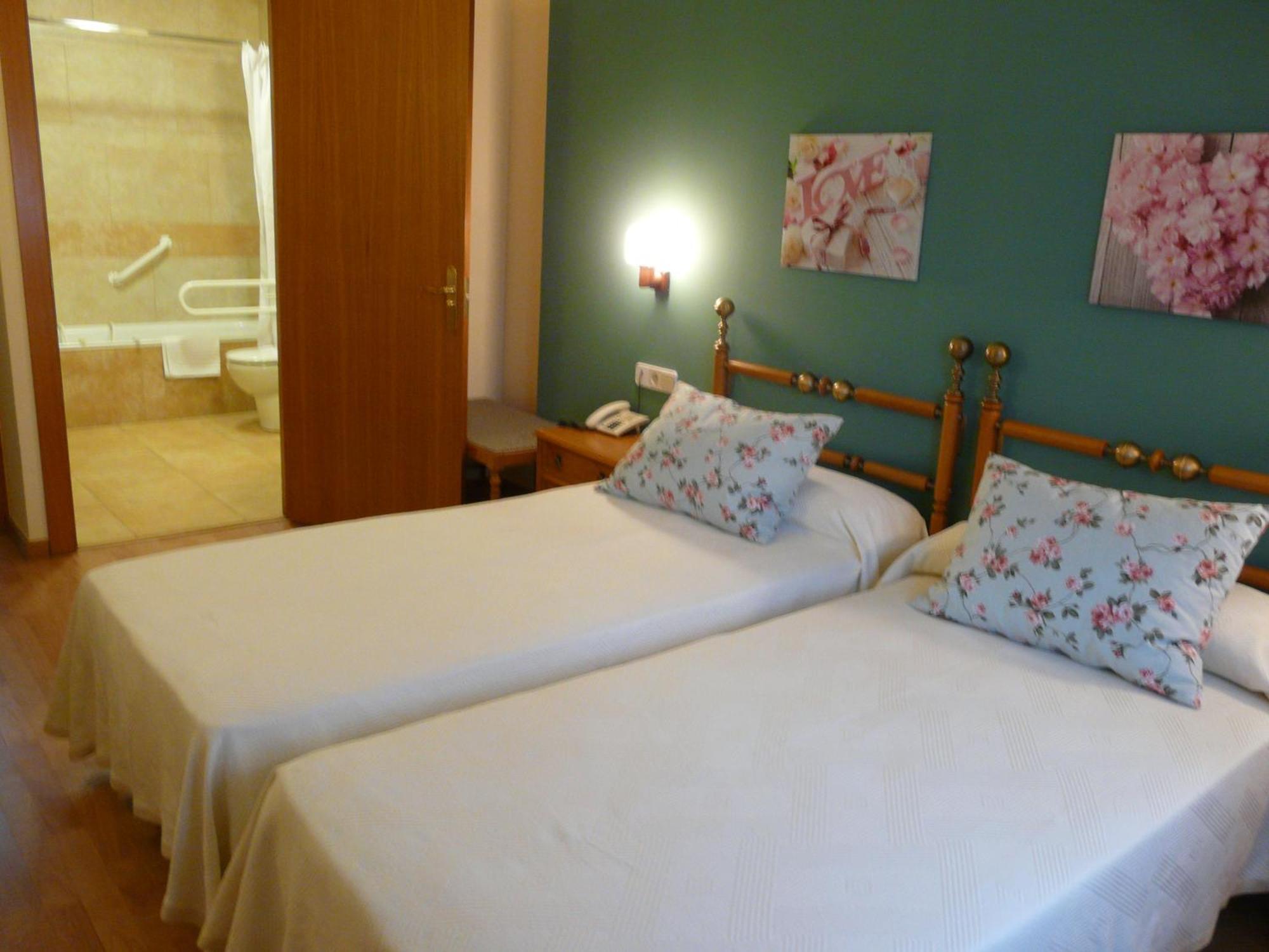 Superior Double Room,416180868:JPEG