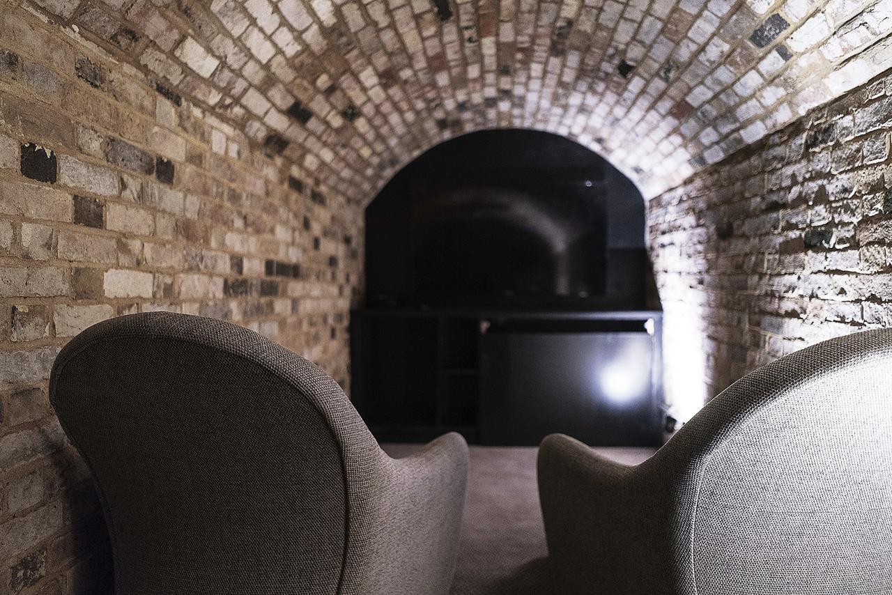 Signature Cinema Suite