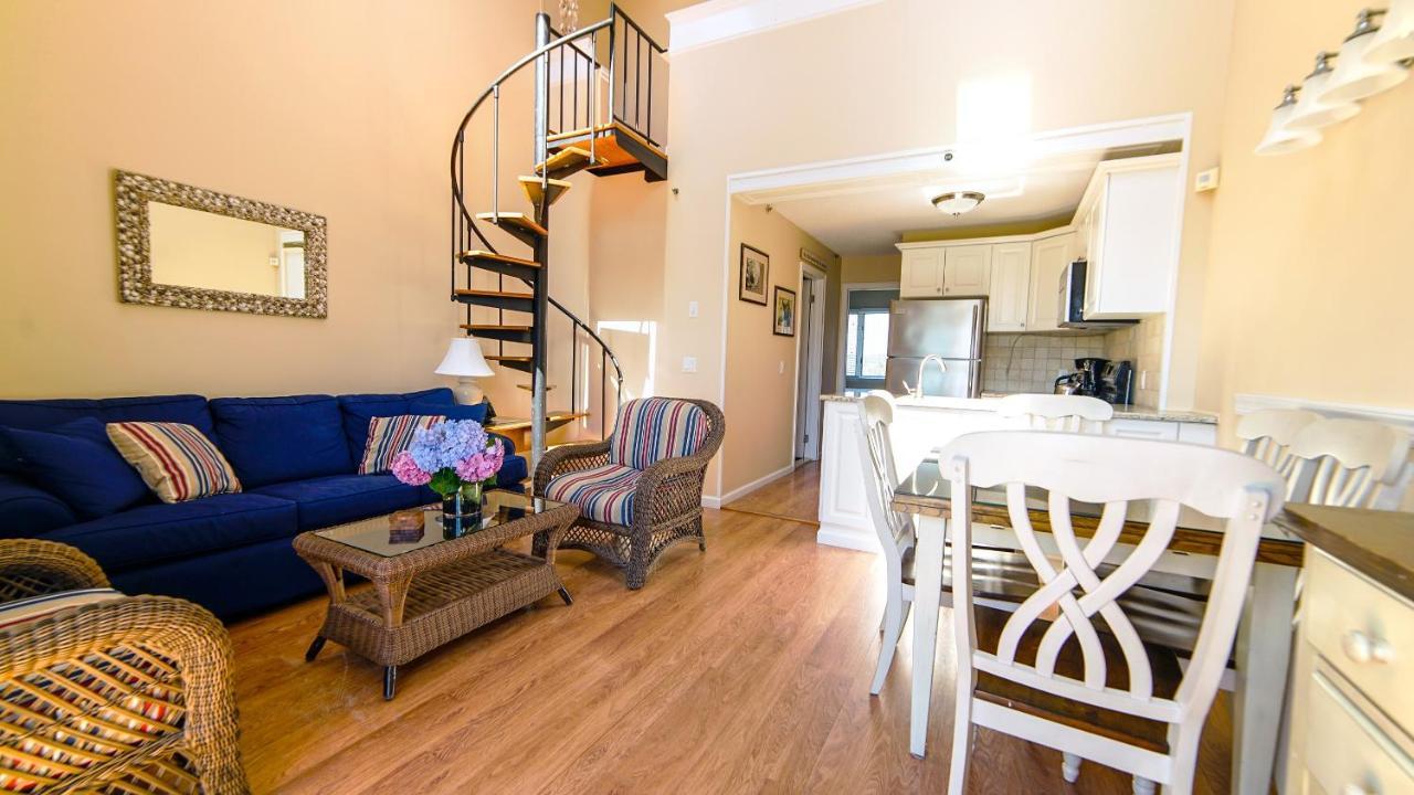 West Two Bedroom Suite