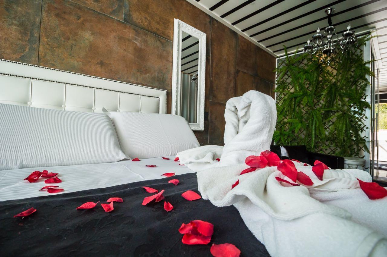 Quarto Duplo com Banheira de Hidromassagem