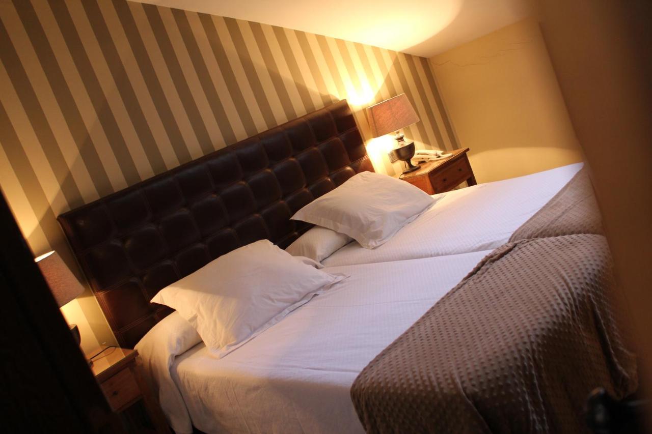 Double or Twin Room,697304160:JPEG