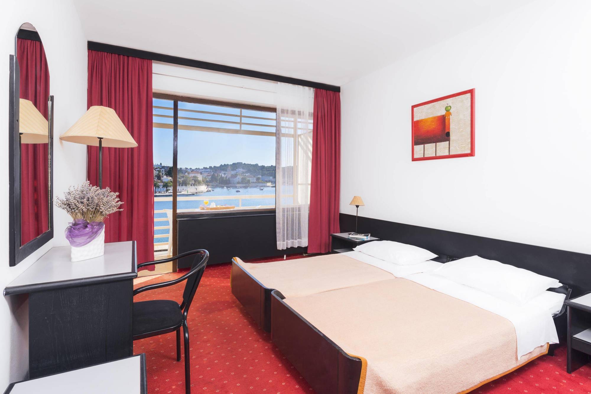 Doppelzimmer mit Balkon und Meerblick