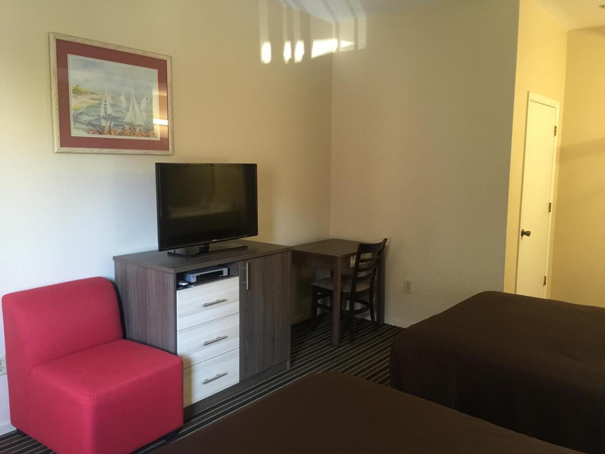 Quarto Duplo com 2 Camas de Casal