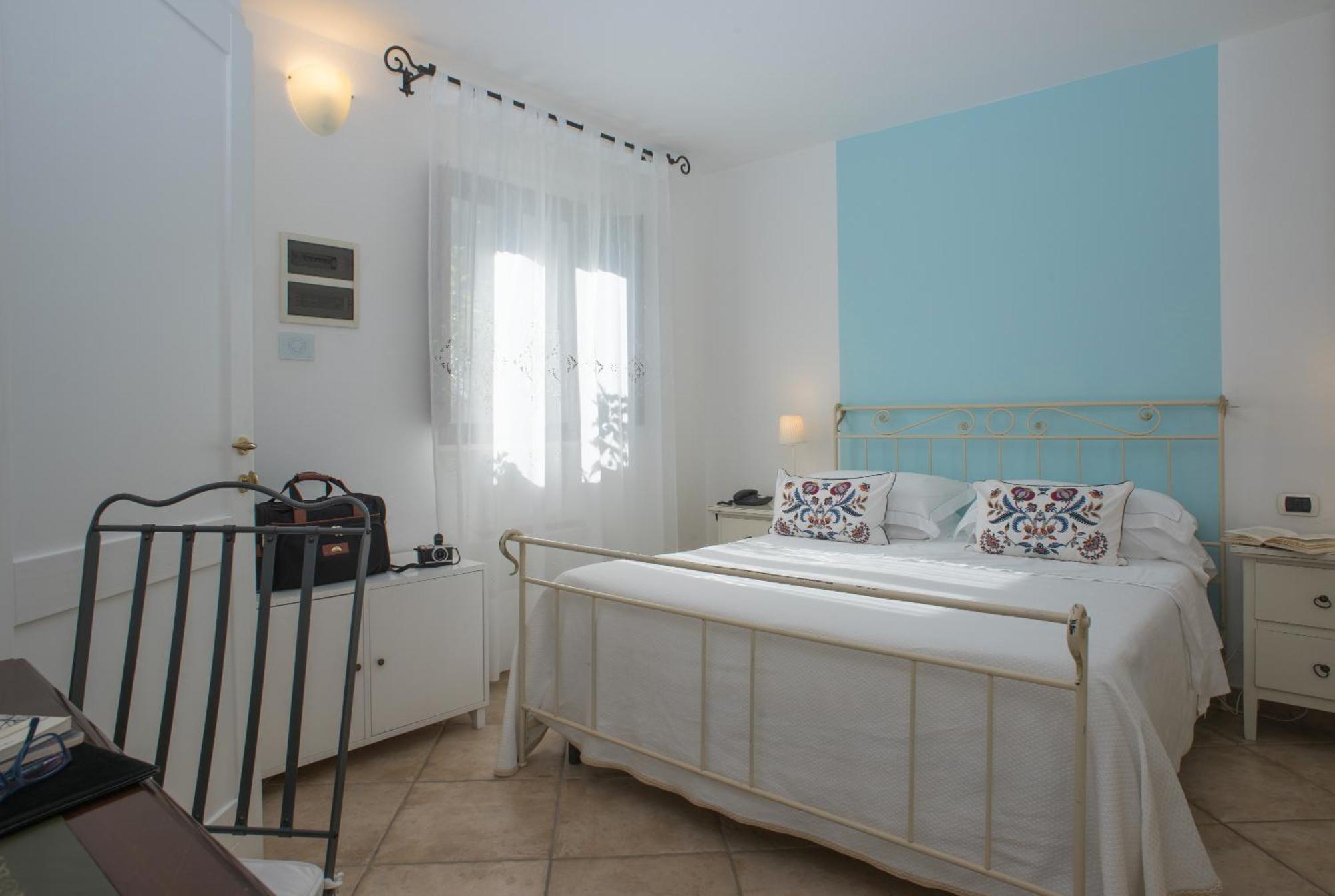 Standard Double Room,746239868:JPEG