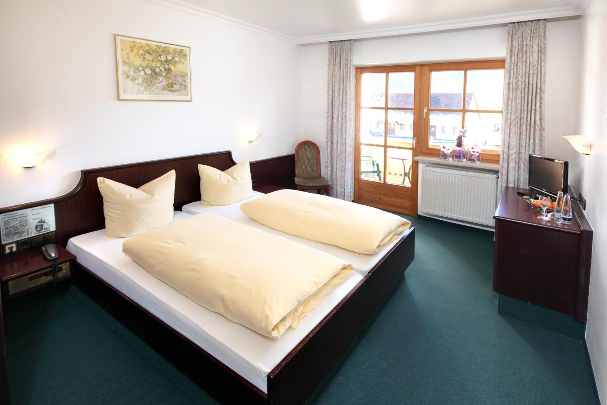 Doppelzimmer mit Balkon