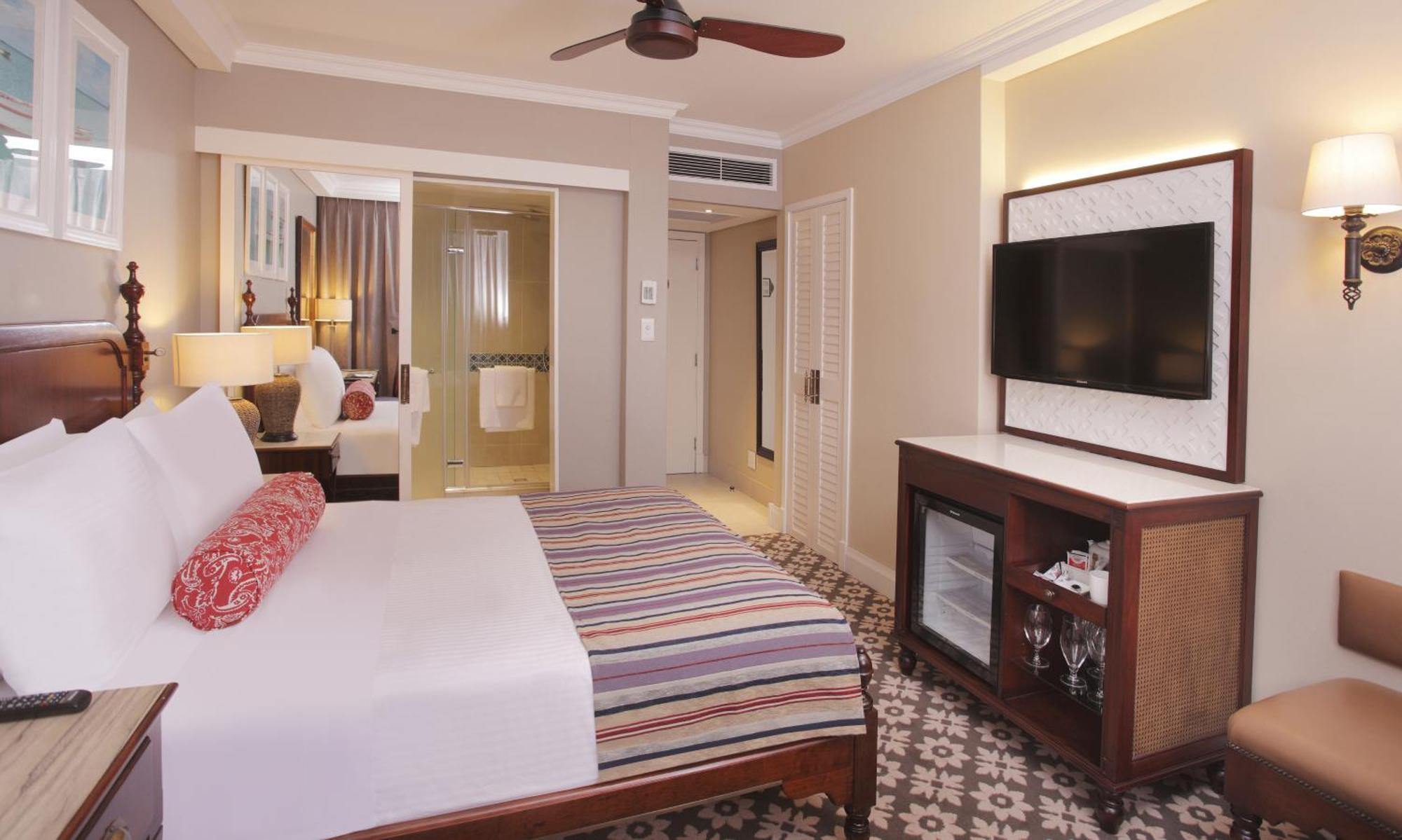 Executive Room 1 King Non Smoking,1756658081:JPEG