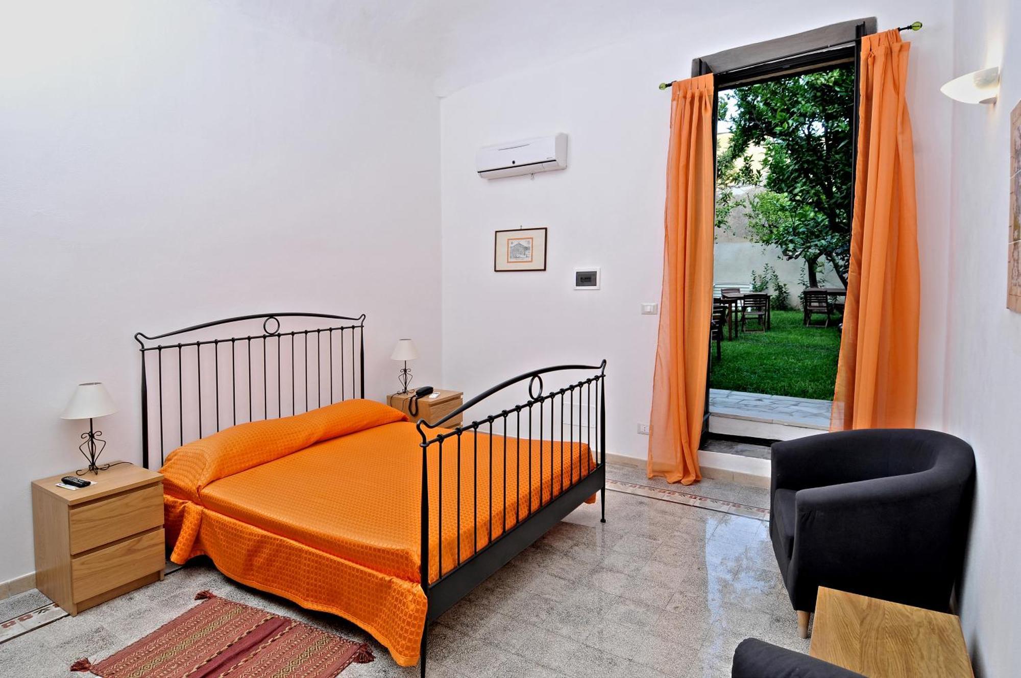 Camera Matrimoniale/Doppia con Letti Singoli